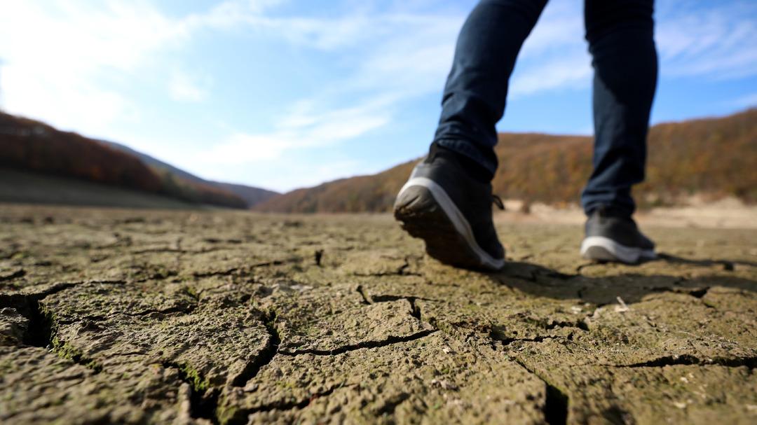İstanbul'un suyu kuruyor! Daha &ouml;nce b&ouml;ylesi olmamıştı... Barajların doluluk oranı y&uuml;zde 25'in altında