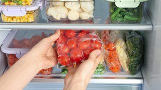 Herkes aynı hatayı yapıyor: Asla dolaba koymayın! Hem sağlığı hem de yemekleri mahvediyor 