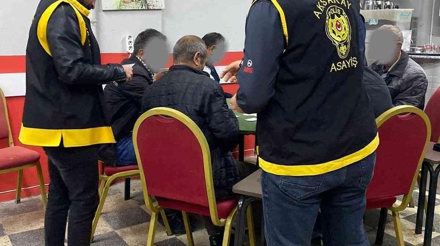 Aksaray’da kumar oynatan 3 kahvehane kapatıldı