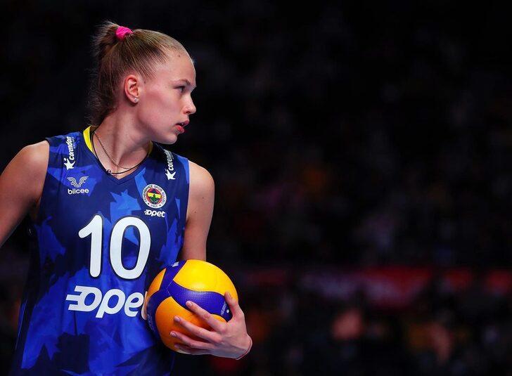 Fenerbahçe Opet'in güzel yıldızı Arina Fedorovtseva'dan dahiyane çözüm! Bakın evlenme tekliflerinden nasıl kaçıyor... G5