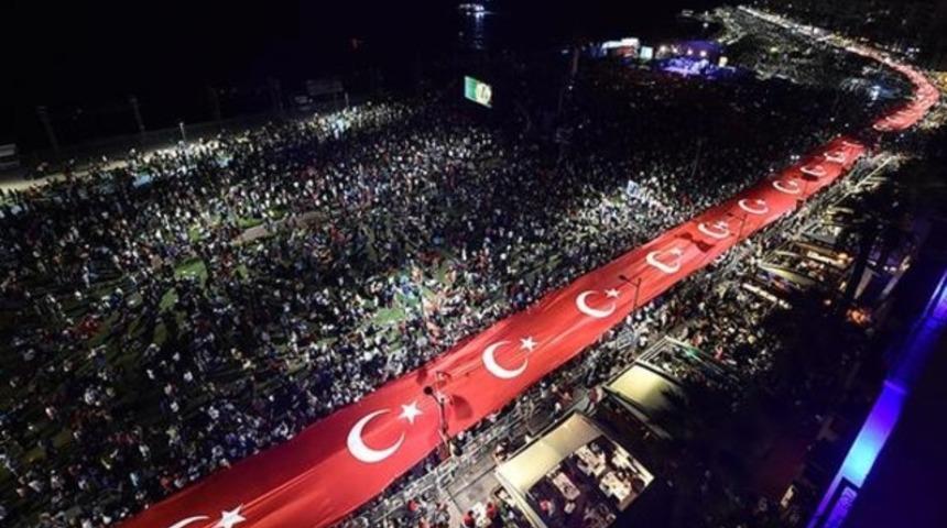 İzmir'de 29 Ekim hazırlığı... Toplu ulaşım 1 kuruş olacak!