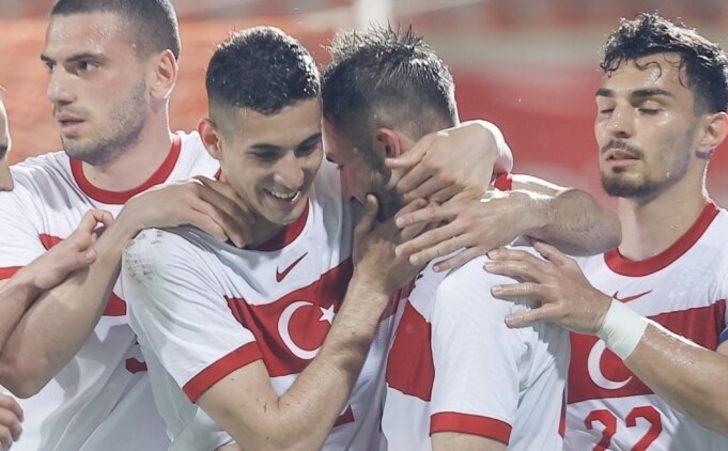 Son dakika: 'Parçalı derken, Çubuklu'yu giyecek!' Galatasaray istedi, Fenerbahçe kapıyor! Milli yıldız Mert Müldür, Kadıköy yolunda... G1