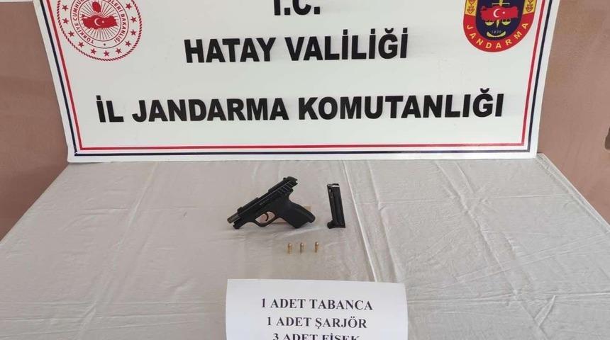 Hatay'da silah kaçakçılığı operasyonunda 2 şüpheli yakalandı