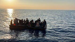 Muğla açıklarında 64 düzensiz göçmen kurtarıldı