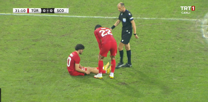 Son dakika: Fenerbahçelilerin yüreği ağzına geldi! Ferdi Kadıoğlu milli maçta sakatlandı, oyundan çıktı... G4