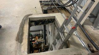 Mersin'de telefonla konuşurken yüksekten düşen işçi yaralandı