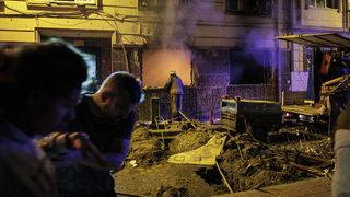 Fatih'te doğal gaz patlaması! Çok sayıda yaralı var