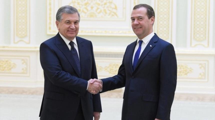 Rusya Başbakanı Medvedev &Ouml;zbekistan'da