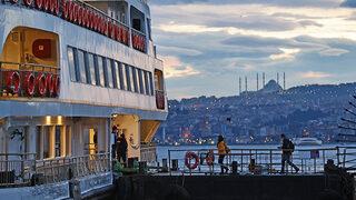 İstanbul'da deniz ulaşımına olumsuz hava engeli