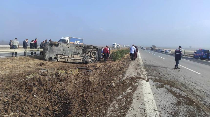 Gaziantep'te devrilen minibüsteki 1 kişi öldü, 10 kişi yaralandı