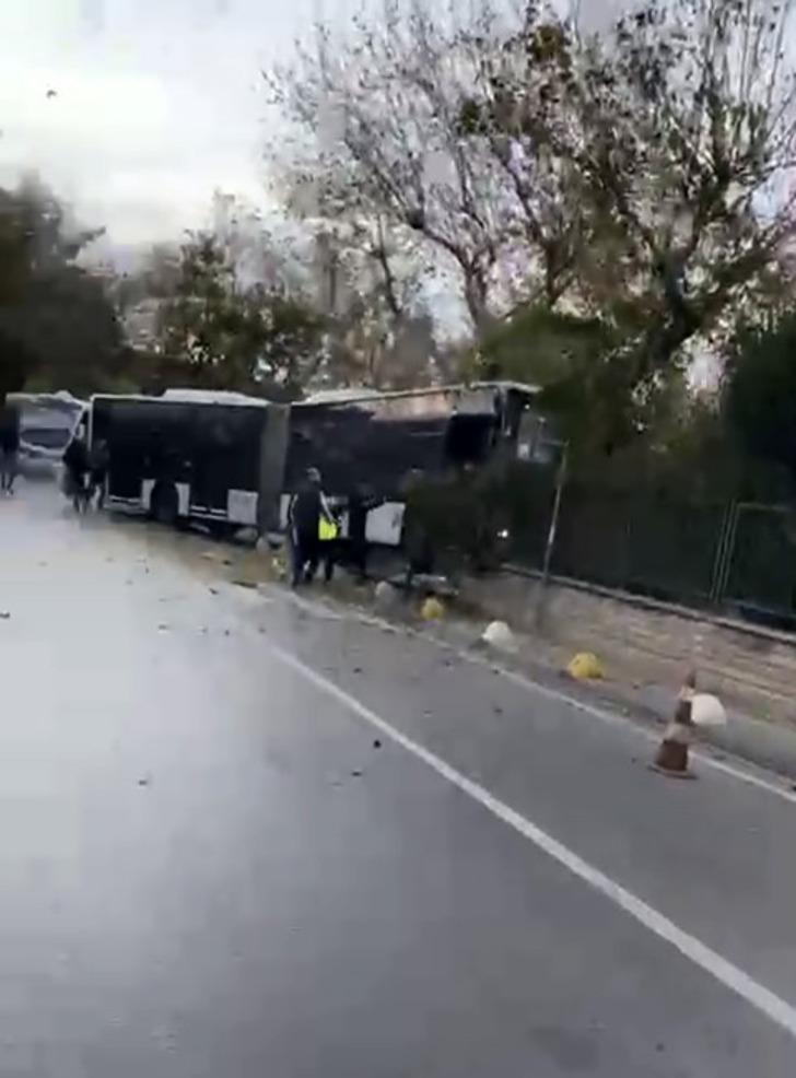 SON DAKİKA | İstanbul'da metrobüs kaza yaptı! Çok sayıda ekip sevk edildi G2