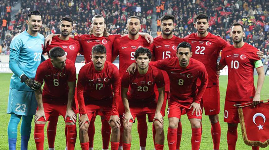 Son dakika: İskoçya maçında sakatlanmıştı! Ferdi Kadıoğlu, A Milli Takım kadrosundan çıkarıldı...