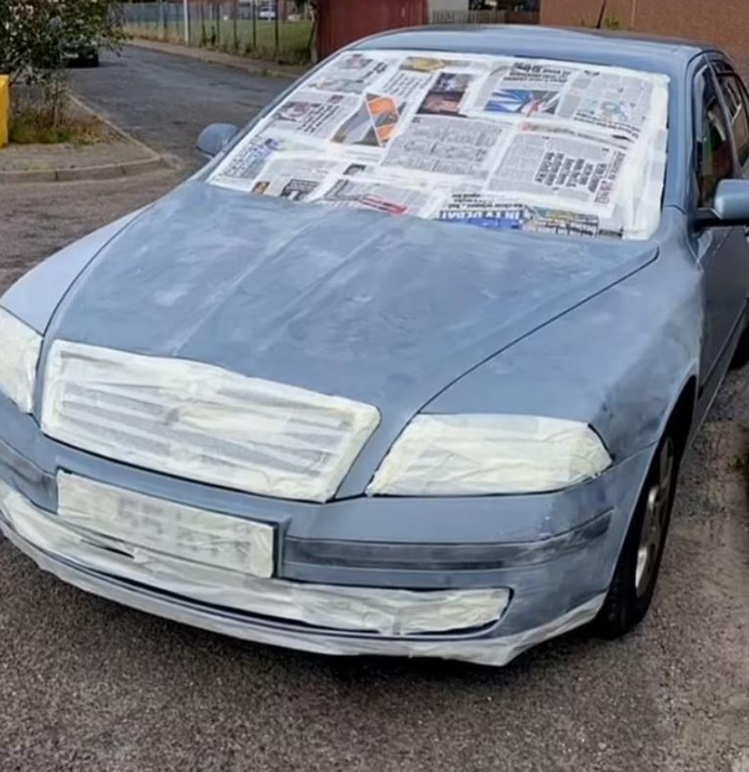 Arabasını sprey boyayla boyamak istedi, hayatının şokunu yaşadı! Videosu 1 milyondan fazla izlendi