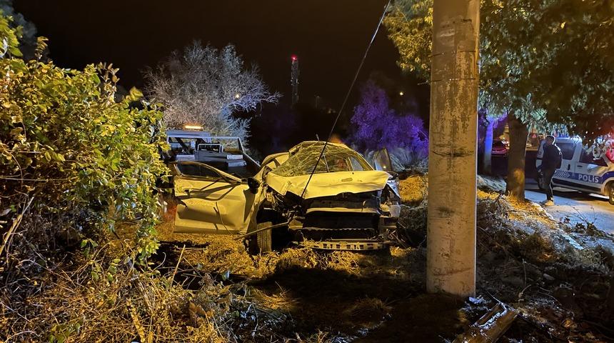İzmir'de çocuk sürücünün kullandığı otomobilin takla atması sonucu 1 kişi öldü