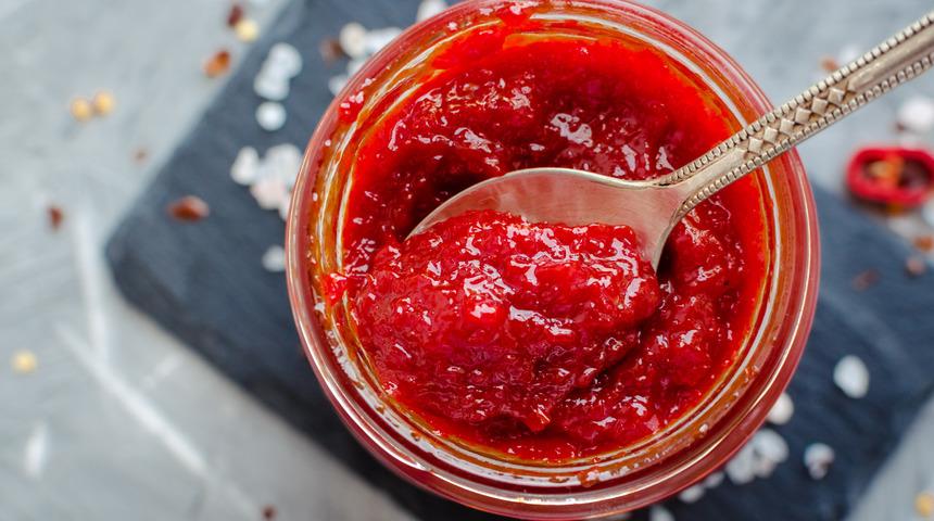 Çıktısını alıp evinizin duvarına asın! Bir kaşığı kansere neden oluyor, damarları tıkıyor, hormonları altüst ediyor