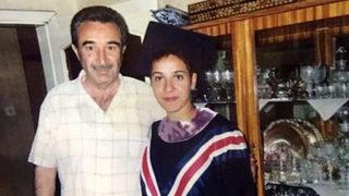 Binnur Kaya'nın babası Mustafa Kaya kimdir? Mustafa Kaya neden öldü? Kırmızı Oda'nın Manolya hocası Binnur Kaya'yı yıkan haber!