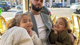 Berkay Şahin'in kızı ölümden döndü! Eşi o görüntüleri paylaşıp isyan etti