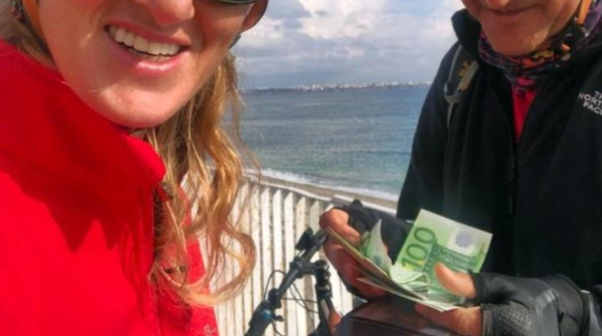 Sahile düşen cüzdandan 30 bin liralık döviz çıktı! Sahibi, cüzdandaki havlu karttan bulundu