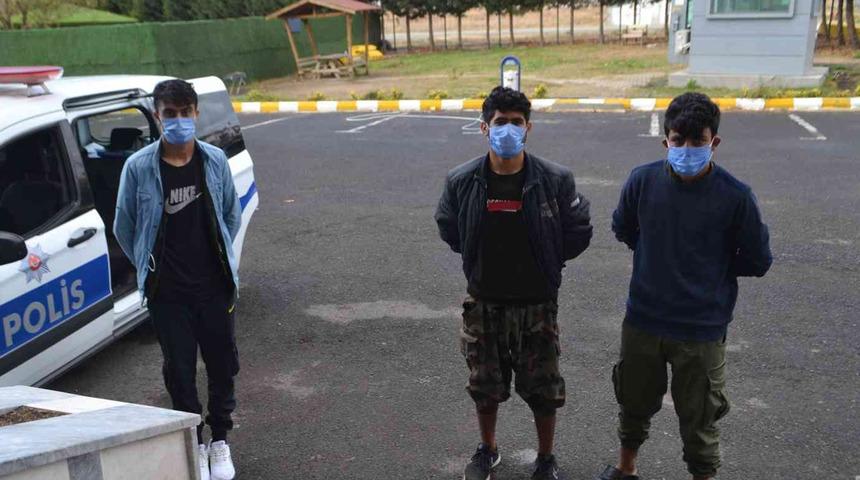 Çorlu'da 20 kaçak göçmen yakalandı! Sınır dışı edilecekler