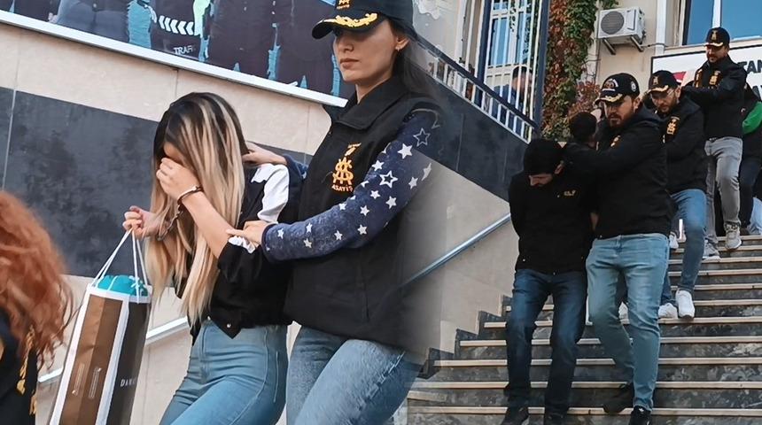 'Zengin, yakışıklı, patron' diye arşivlemişler! Operasyon d&uuml;zenlendi, &ccedil;ok sayıda kişiye g&ouml;zaltı