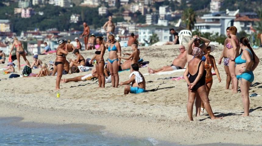 Kasım ayında plajlar doldu taştı!