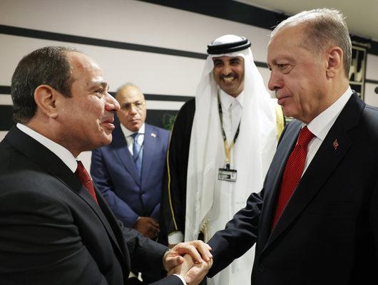 Cumhurbaşkanı Erdoğan'dan 2022 Dünya Kupası diplomasisi