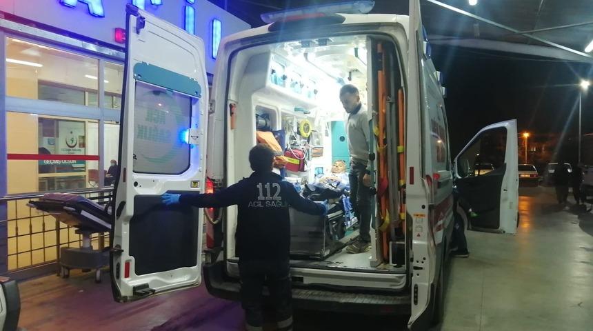 Adana'da maden ocağında savrulan taş parçalarının isabet ettiği 2 işçi yaralandı