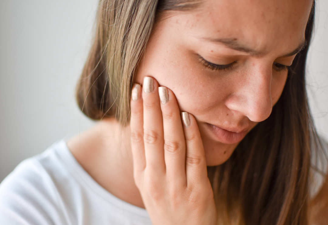 Sakın g&ouml;rmezden gelmeyin! Uzmanlar bilinmeyen ciddi kalp hastalığı belirtilerini a&ccedil;ıkladı