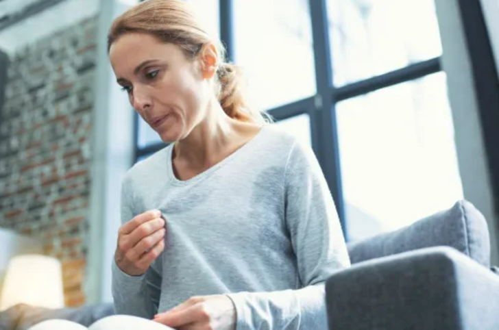 Sakın görmezden gelmeyin! Uzmanlar bilinmeyen ciddi kalp hastalığı belirtilerini açıkladı G2