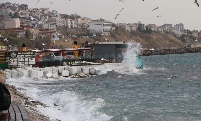 Tekirdağ'da lodos; balıkçılar avlanamadı, gemiler demirlendi  - Genel - Tekirdağ - 