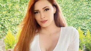 İddialı pozları ile nefes kesen Mine Tugay'dan bomba açıklama! Aşk iddialarını gündeme getirdi