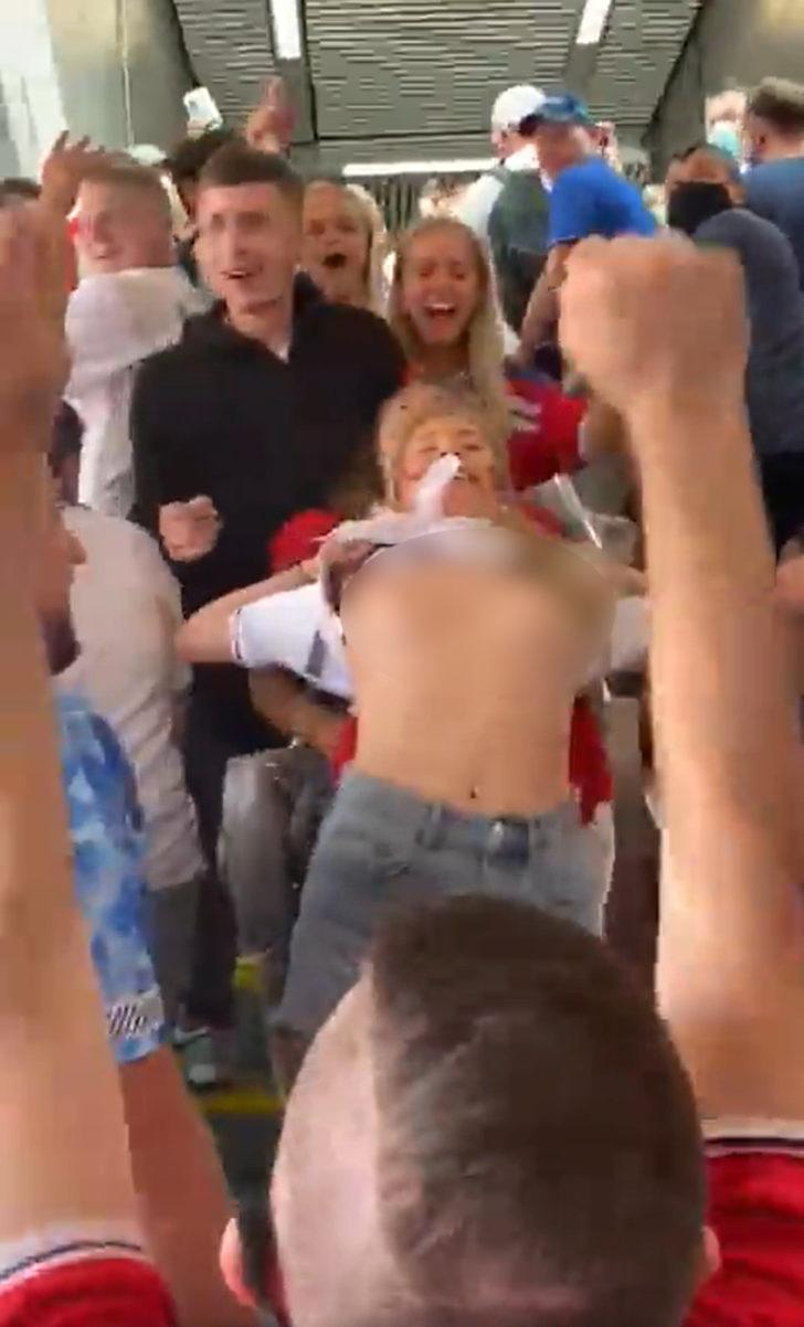 Katar'da herkesi şaşkına çeviren an! İngiliz taraftarı kadın bir anda göğüslerini açınca... G4