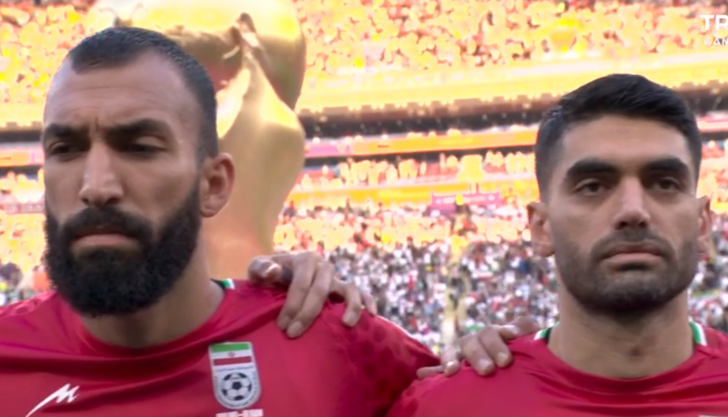 İranlı futbolculardan İngiltere maçı öncesi şaşırtan protesto! Tribünde gözyaşlarına boğuldular G2