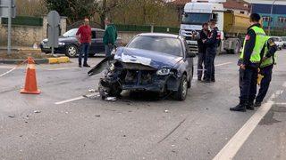 Sakarya'da motosiklet sürücüsünün öldüğü kaza güvenlik kamerasınca görüntülendi