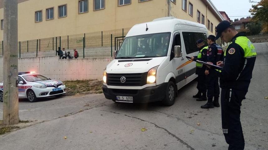 Bursa'da çeşitli suçlardan aranan 8 şüpheli yakalandı