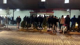 Manisa'da silahlı saldırıya uğrayan bir kişi öldü, bir kişi yaralandı