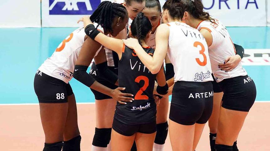 Eczacıbaşı, 5 günde iki maça çıkacak