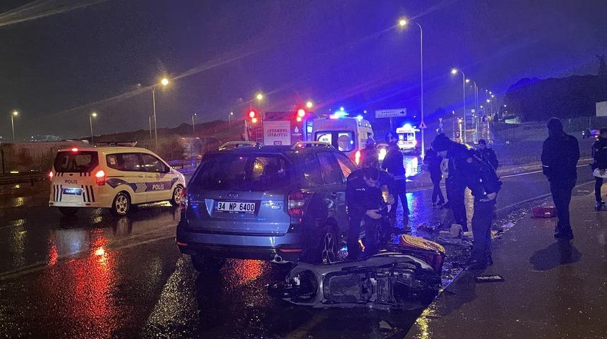 Tuzla'da otomobille çarpışan motokurye hayatını kaybetti