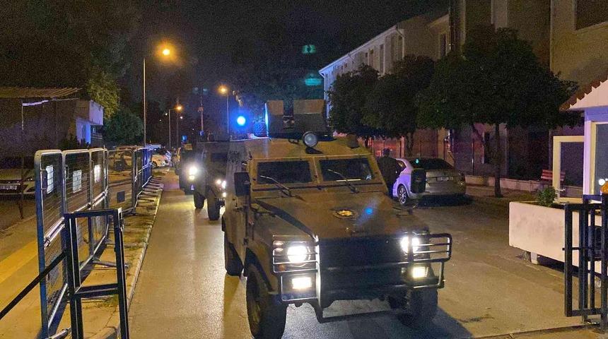 Sahte para çetesine şafak baskını! Yüz binlerce lirayı piyasaya sürmüşler