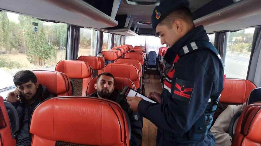 10 ayda 91 yasadışı göçmen jandarma ekiplerince yakalandı