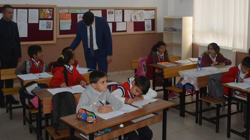 Kaymakam Gürses öğrencilerle bir araya geldi