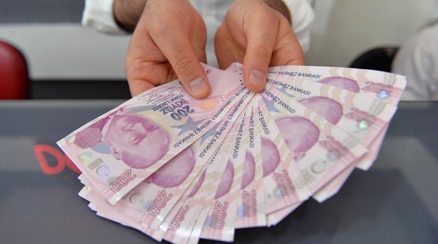 Her bir EYT’li için 3 çalışan! Emeklilikte Yaşa Takılanlar yasası öncesi dikkat çeken SGK uyarısı: ‘Tüm dengeleri bozabilir’