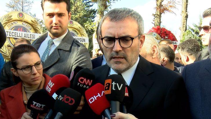 Hıncal Uluç toprağa verildi! Tansu Çiller'den Mehmet Ağar'a pek çok isim oradaydı... G3