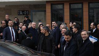 Cumhurbaşkanı Erdoğan'dan sürpriz ziyaret! Evlerine konuk oldu