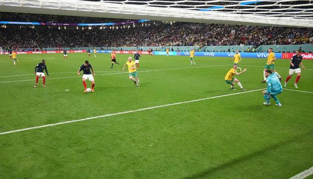 2022-11-22T193937Z_1818298768_RC2RQX9PWR95_RTRMADP_3_SOCCER-WORLDCUP-FRA-AUS-REPORT