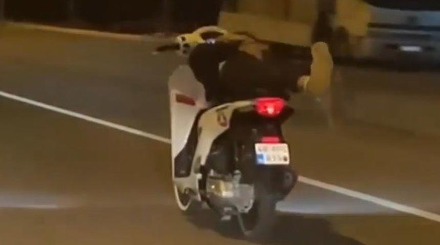 Çevre yolunda akılalmaz görüntü! Sosyal medyada tepki yağdı