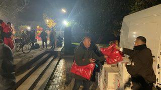 Düzce'de deprem nedeniyle vatandaşlar sokaklarda bekleyişini sürdürüyor