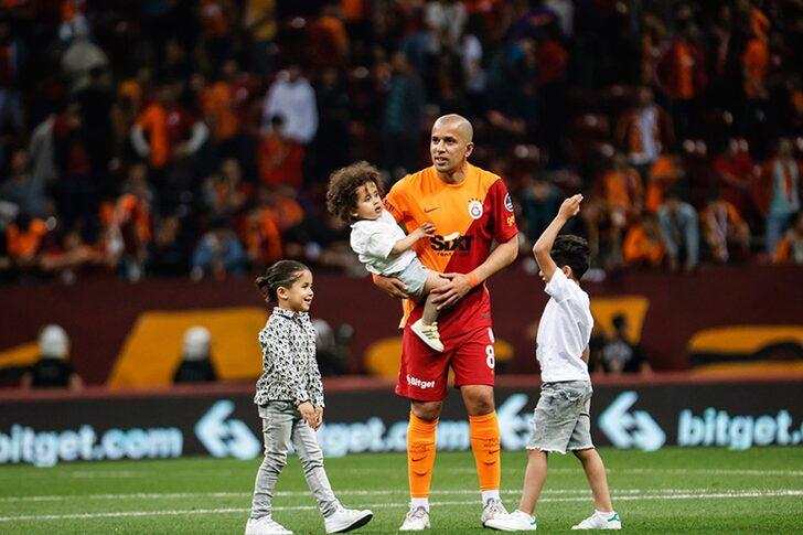 Son dakika: Türkiye'de 4 kupa kazandı! Büyük sürpriz ortaya çıktı! Galatasaray'ın istemediği Sofiane Feghouli, bir başka Süper Lig devine gidiyor... G5