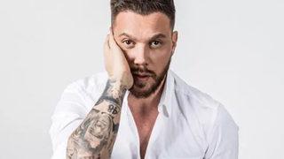 Survivor yıldızı Aleyna Kalaycıoğlu ile sevgili olan Sinan Akçıl'dan evlilik sinyali! 