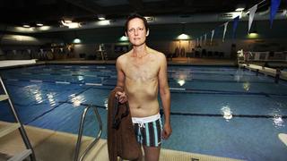 Üstsüz Yüzme İsteğine Red